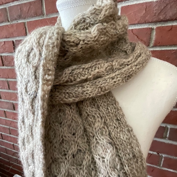 NEW Aran Crafts Beige Irish Wool Cable Knit Scarf 10”x64”Made in Ireland NWOT - Picture 8 of 11